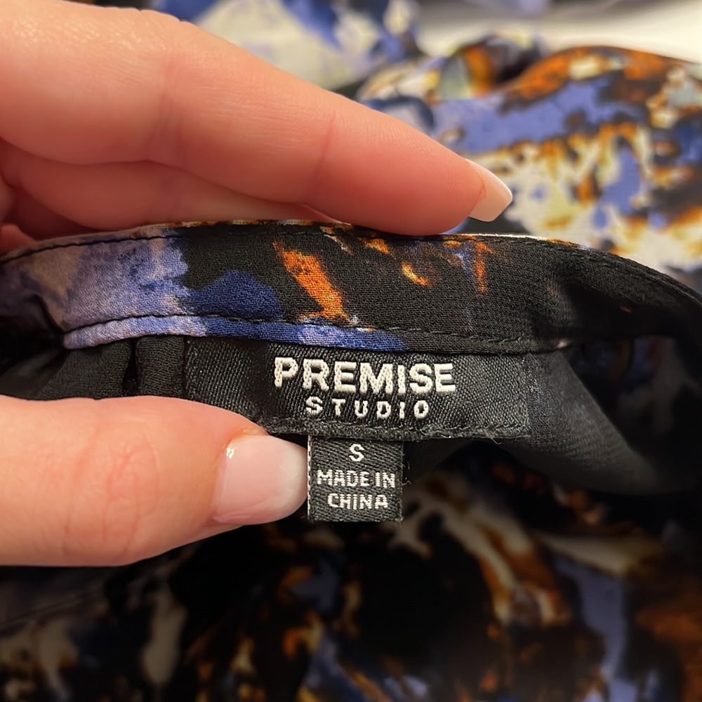 Premise Studio Printed Button Down Blouse - image 4